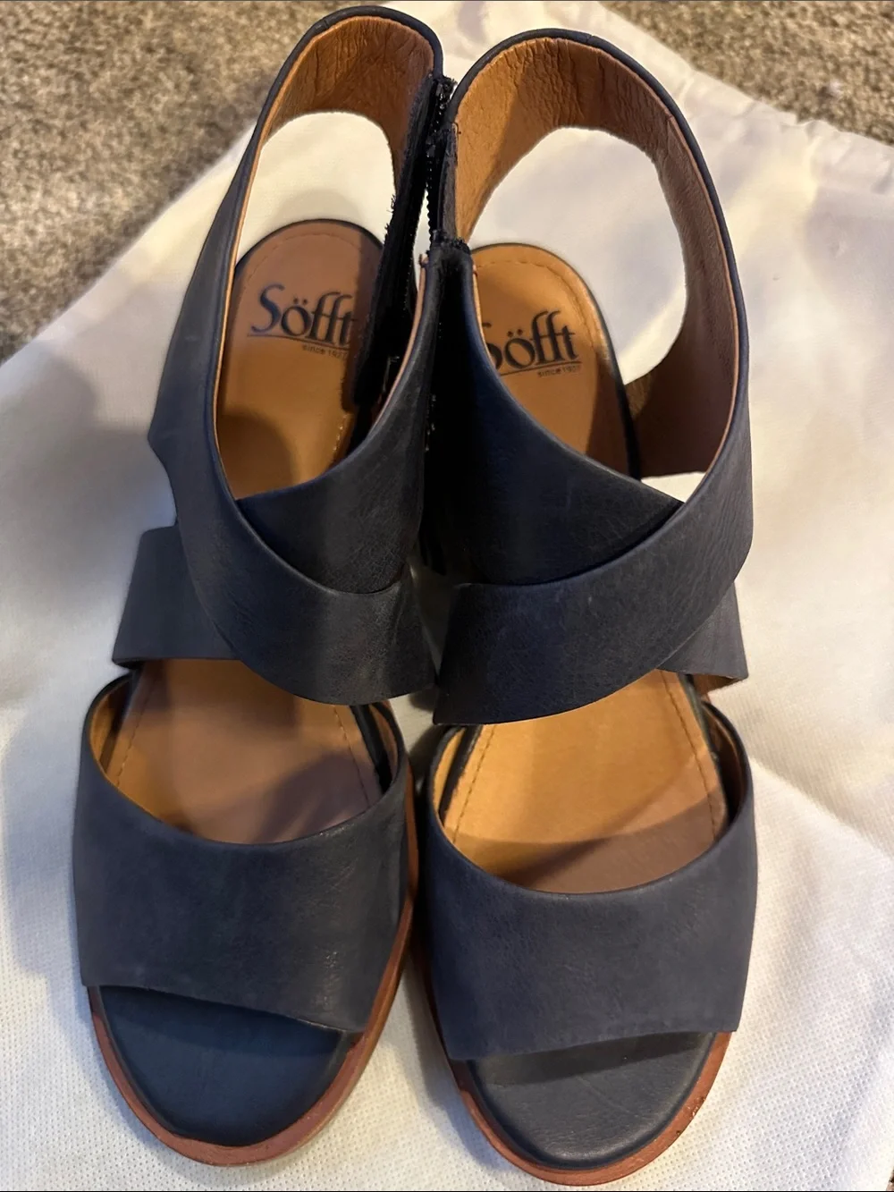 Camille Leather Upper Open-Toe Sandals with Side Zipper